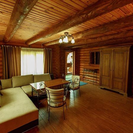 Lisova Kazka Hotel Zhdeniievo Bagian luar foto