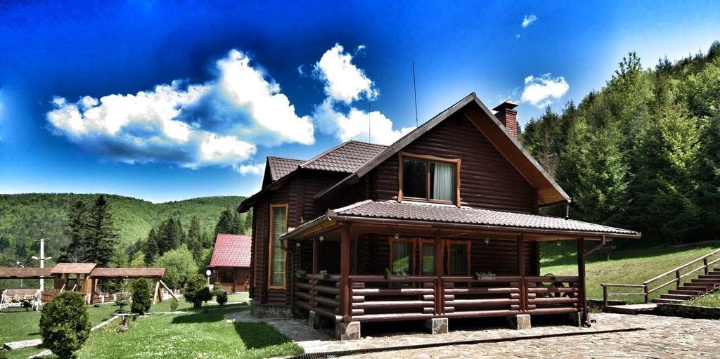 Lisova Kazka Hotel Zhdeniievo Bagian luar foto