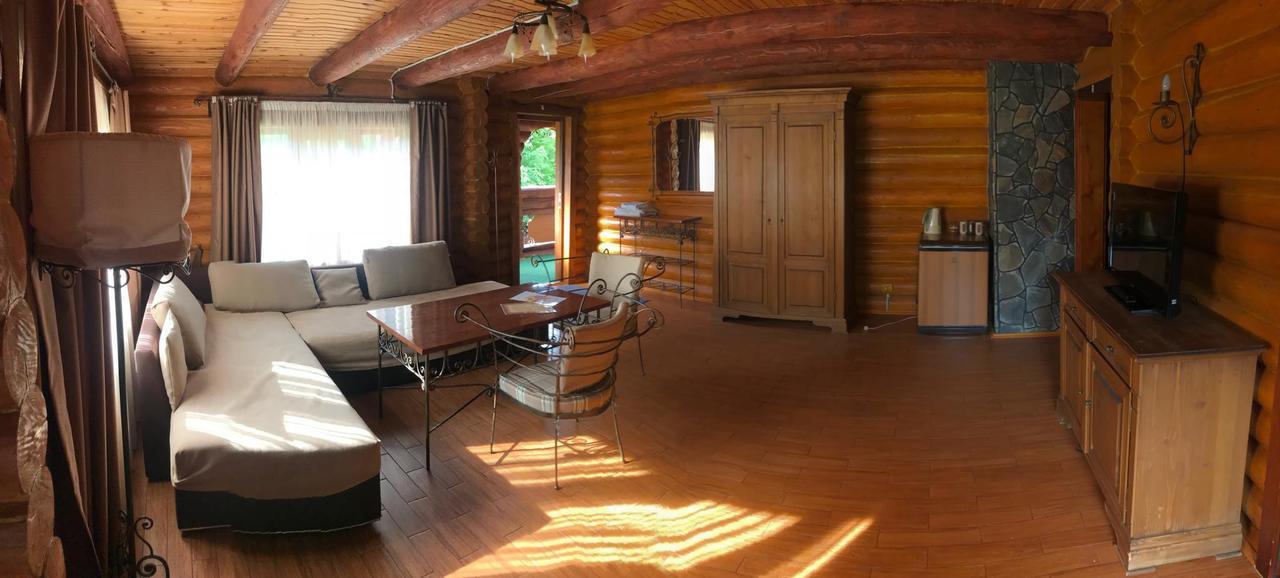 Lisova Kazka Hotel Zhdeniievo Bagian luar foto
